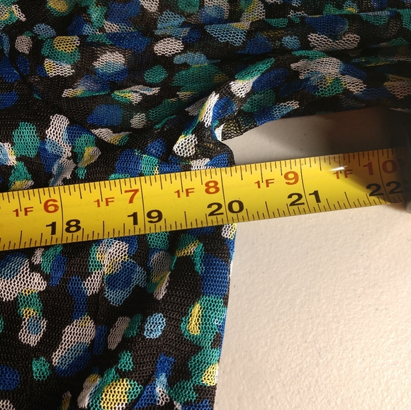 Turquoise/Blue Printed V-Neck Blouse - Size L - Picture 5 of 6